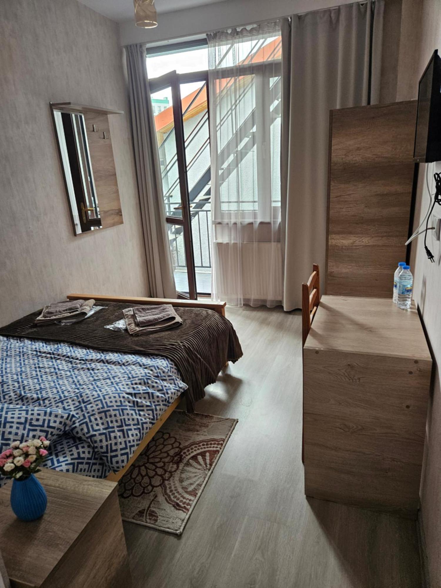 Hotel Tradicia Tbilisi Eksteriør bilde